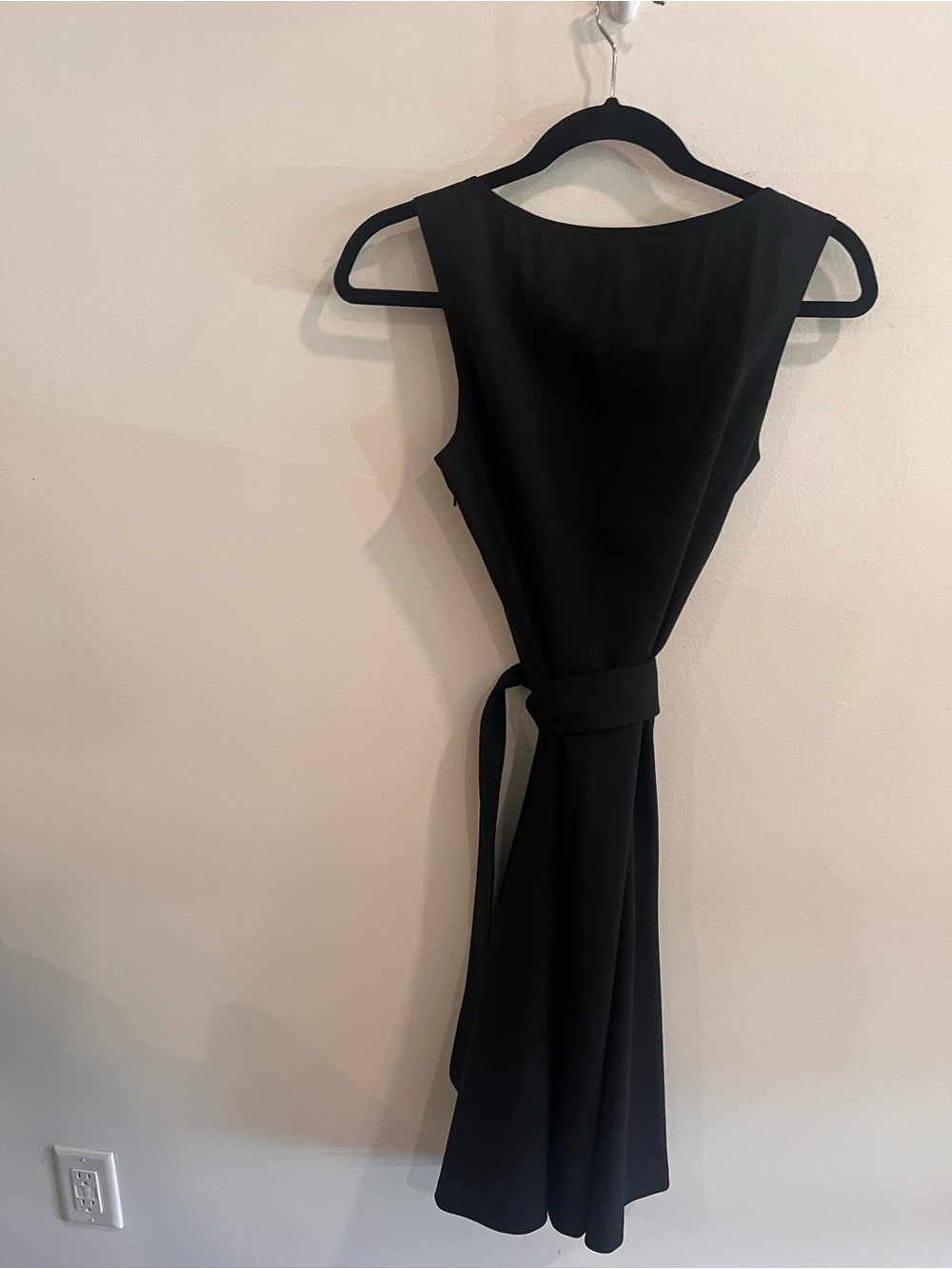 Banana Republic Black Sleeveless Dress – Size 2